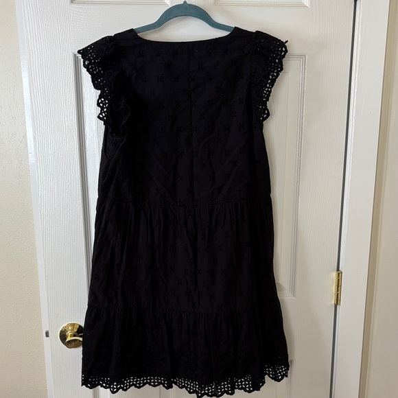 Loft Black Eyelet Mini Dress Fully Lined Ruffled Hem V-neck cap Sleeves sz 4 - Picture 5 of 10